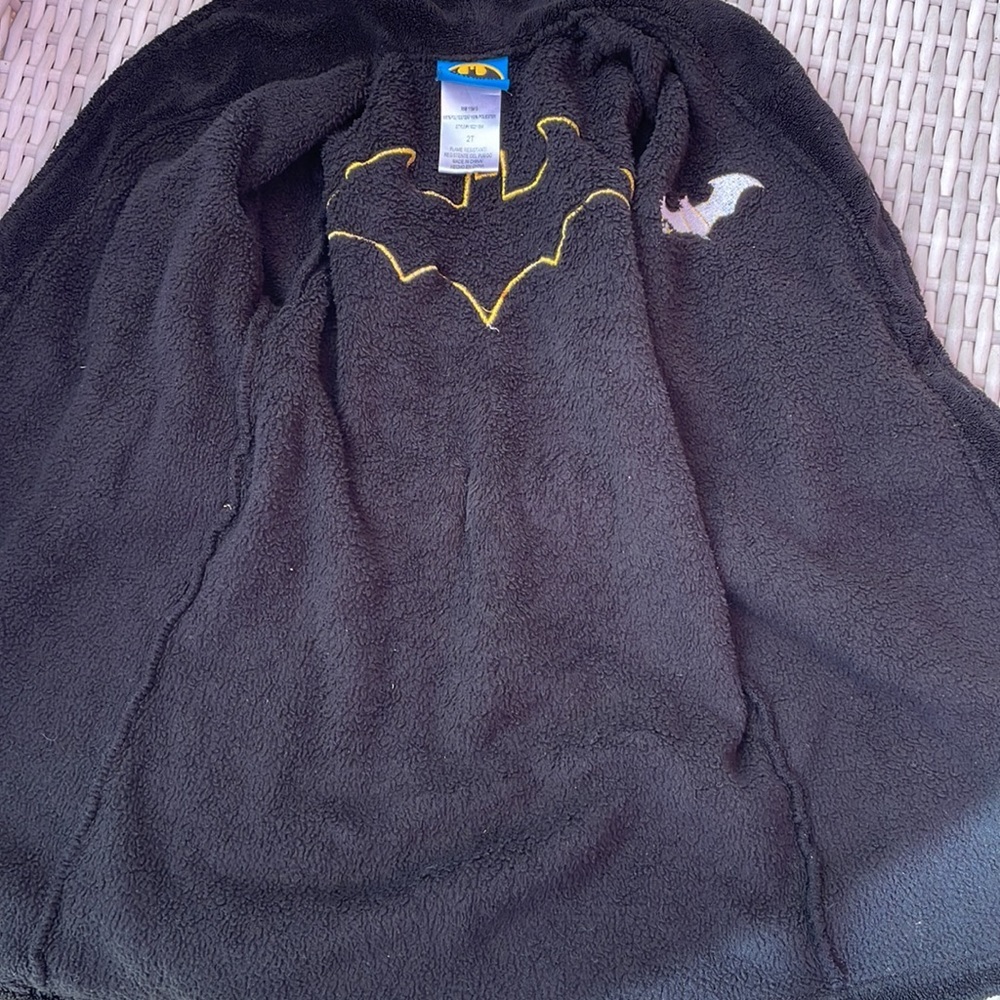 🦇 BOYS Batman Robe Size 2T - Picture 9 of 10